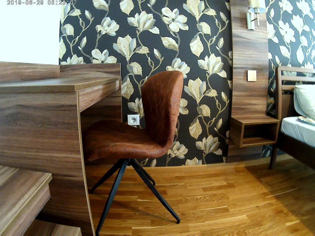 Uki-Modern Apartment With Parking Novi Sad Exterior photo